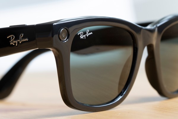 Meta smart glasses, Ray Ban